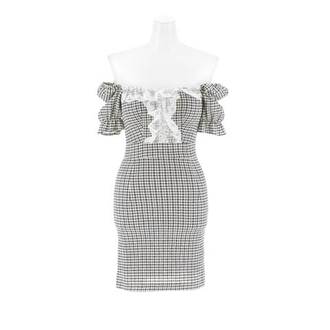 12/26新作![韓国キャバドレス]ギンガムチェック肩見せオフショルレースパフスリーブタイトミニ丈キャバドレス[change clothes](ブラックホワイト-Sサイズ)