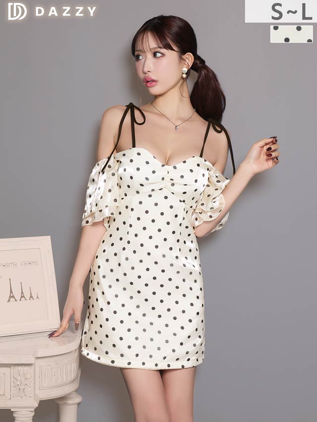 11/17新作![伊藤桃々着用]華奢魅せオフショルに肩リボンがあざといAラインミニ丈キャバドレス[SML/3サイズ展開]