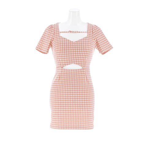11/17新作![伊藤桃々着用]秋冬っぽ千鳥柄にウエストカットでスタイルUPタイトミニ丈キャバドレス[SML/3サイズ展開](ピンク-Sサイズ)