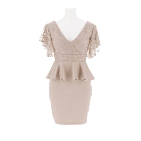 3/30新作![伊藤桃々着用]華奢魅せ叶うフレアスリーブ×ペプラムのくびれ強調カシュクールレースタイトミニ丈キャバドレス[SML/3サイズ展開](グレージュ-Sサイズ)