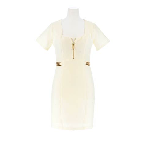 8/29新作!フロントジップワッフルサイドチェーンビジュー半袖タイトミニ丈キャバドレス[SML/3サイズ展開][伊藤桃々着用](アイボリー-Sサイズ)