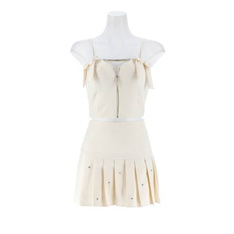 1/13新作![明日花キララ着用]プリーツにビジュー輝く胸元ジップAラインミニ丈セットアップ[SML/3サイズ展開](アイボリー-XSサイズ)