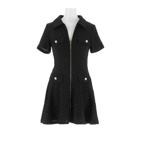 4/27新作!全ジップで谷間魅せ自在♪ドットビジューが上品に煌めく襟付きAラインミニ丈キャバドレス[SML/3サイズ展開](ブラック-Sサイズ)