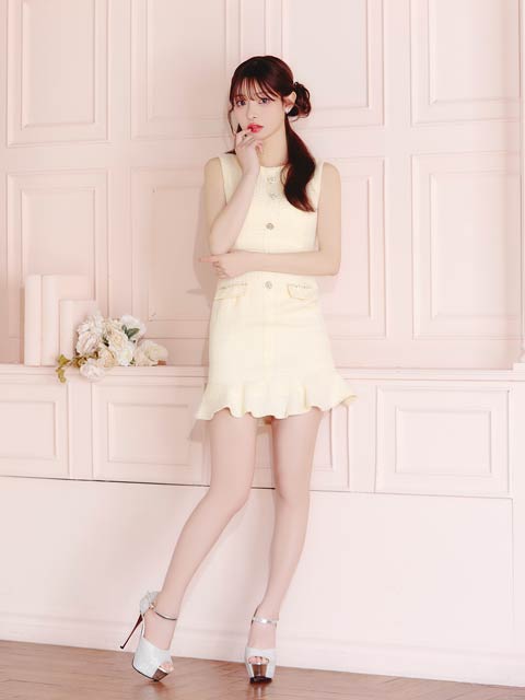 2/16新作!清楚に魅せるボタンビジュー×ツイード素材のフロントジップマーメイドミニ丈キャバドレス[SML/3サイズ展開]