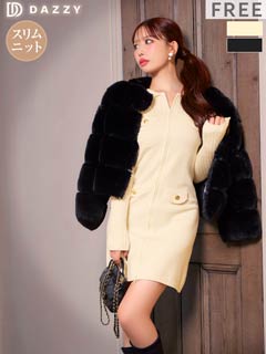 12/12新作![伊藤桃々着用]SEXYなフロントジップ襟付きゴールドボタン長袖ニットワンピース[カジュアル/dazzy closet]