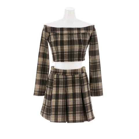 11/19新作![伊藤桃々着用]季節感あるタータンチェックに肩見せオフショルプリーツミニ丈セットアップ(ブラック-Sサイズ)