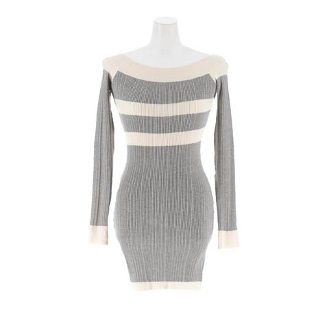 11/28新作![伊藤桃々着用]肩見せセクシーオフショルボーダーライン長袖ニットワンピース[カジュアル/dazzy closet](グレー-フリーサイズ)