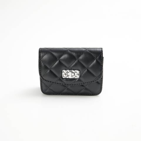 12/24新作!キルティングスクエアチェーンショルダーミニバッグ(ブラック-フリーサイズ)