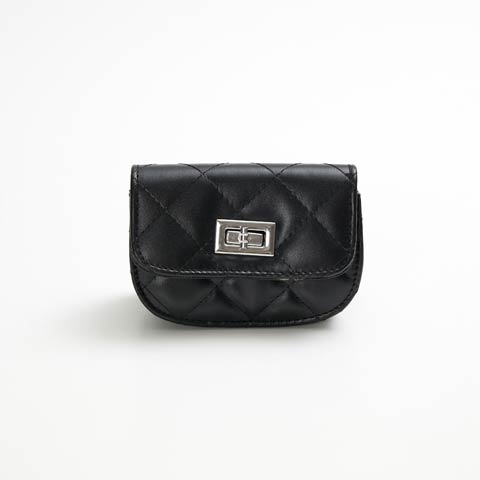 12/24新作![2way]キルティングショルダーチェーンミニバッグ(ブラック-フリーサイズ)
