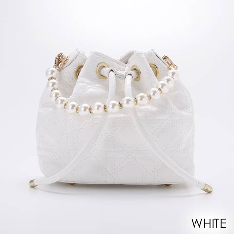 [全2色][2way]キルティング調×パールモチーフ巾着ミニハンドバッグ(ホワイト-フリー)