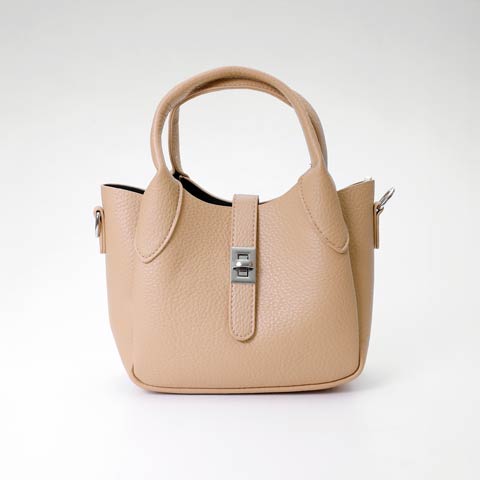 8/6新作![2way]センターバックルベルトハンド＆ショルダーバッグ(ベージュ-フリーサイズ)