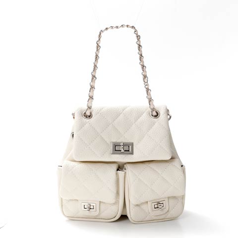 11/21新作![2way]キルティングチェーンショルダーリュック(オフホワイト-フリーサイズ)