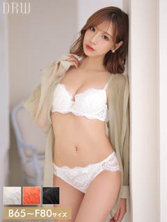 Daisy様　4点おまとめ専用ページ 大きいサイズ有】シンプルサテンブラジャー&ショーツの通販は