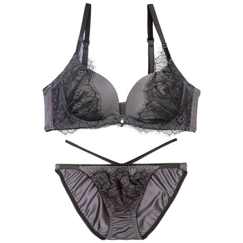 7/11新作!【三上悠亜着用】クラシックレーシーサテンブラジャー&フルバックショーツ[推し][人気](ブラック-B65/ショーツM)