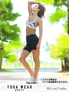 [M/Lサイズ]シンプルショートパンツヨガウェア[2サイズ展開]