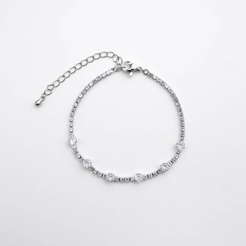 4/17新作!ロイヤルラウンドビジューブレスレット[店内アクセ](シルバー-フリーサイズ)