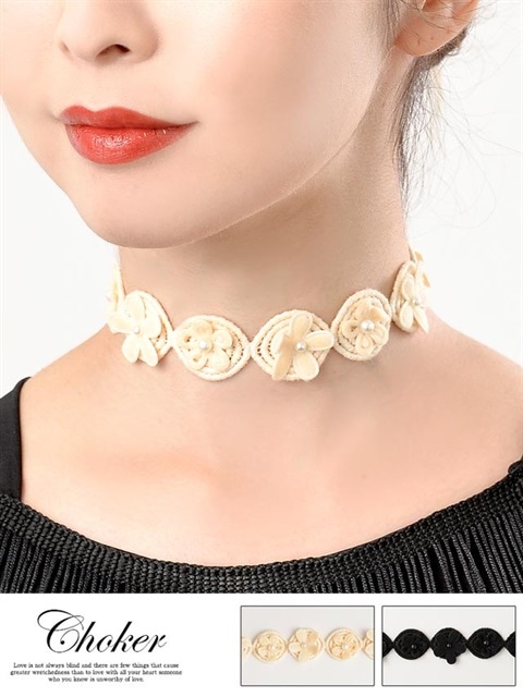 フラワーモチーフ付き刺繍レースチョーカー