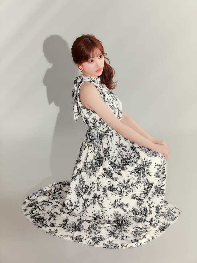 ★daisy★様♪ 8/8新作!クラシックフラワーホルターネックAラインロングドレス