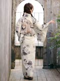 dazzy アンティーク薔薇柄 浴衣 2点SET]アンティーク薔薇柄浴衣【YUKATA by dazzy 2025】の通販