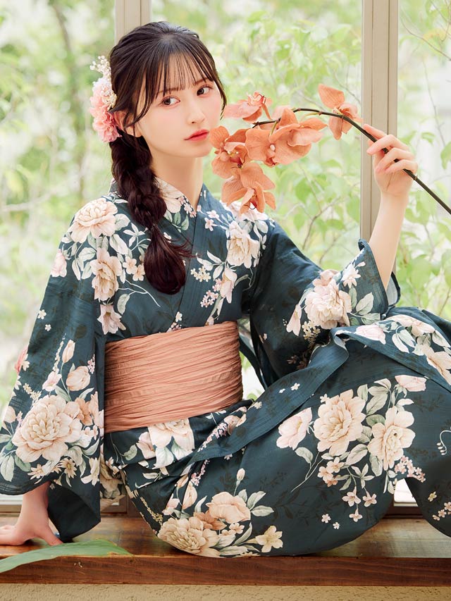 2点SET]緑地×レトロ淡薔薇柄浴衣【YUKATA by dazzy 2025】の通販