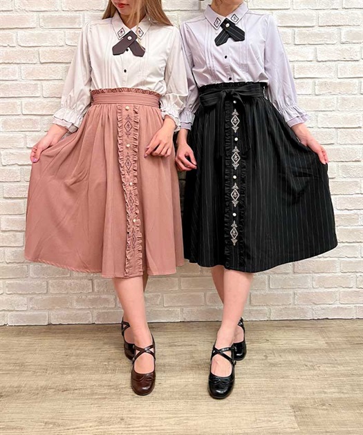 フレームローズ刺繍スカート【タイムセール対象商品】