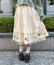 フラワー刺繍ティアードスカート(生成り-M)