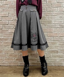 ローズ刺繍フレアスカート