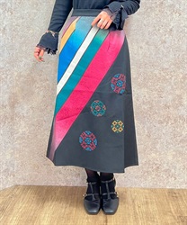 暈しボーダー×浮線綾刺繍スカート(黒-S)