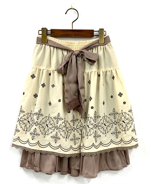 【axesfemme】カラー刺繍ギャザースカート