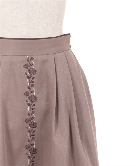 薔薇刺繍バイカラースカート   アクシーズファム公式通販