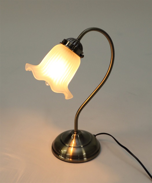 アンティーク リリーフラワーデザイン テーブルランプ クラシカル 白熱灯照明器具