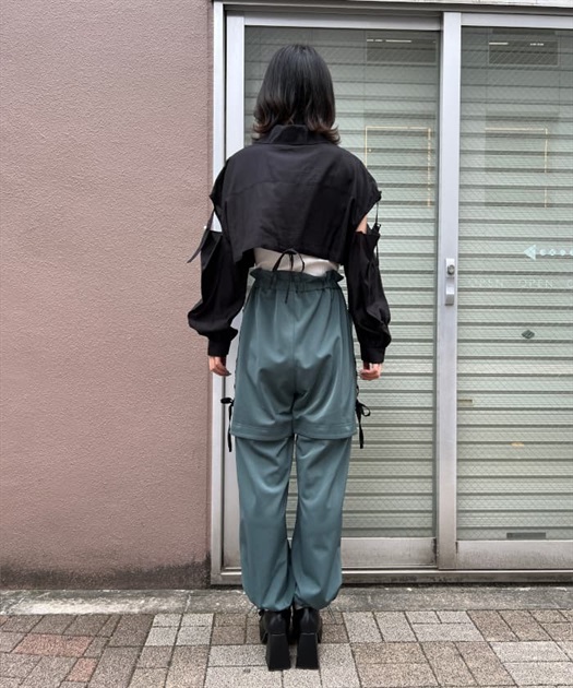 ギミックデザインカーゴパンツ | POETIQUE | axes femme online shop